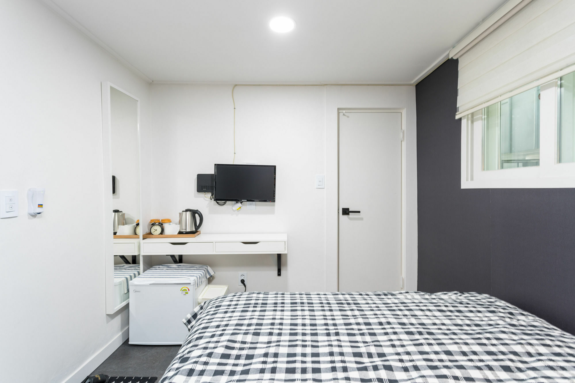 Готель Mono House Hongdae 2 Сеул Екстер'єр фото